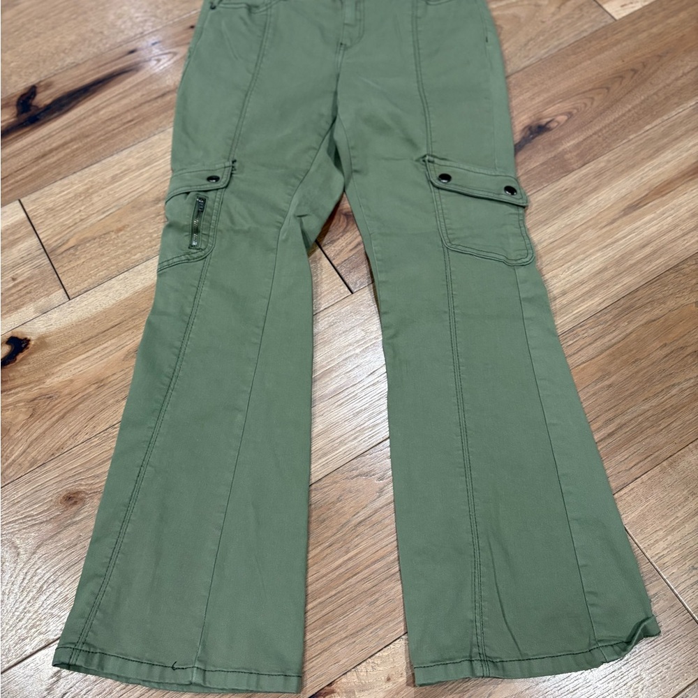 No Boundaries Olive Green Pants